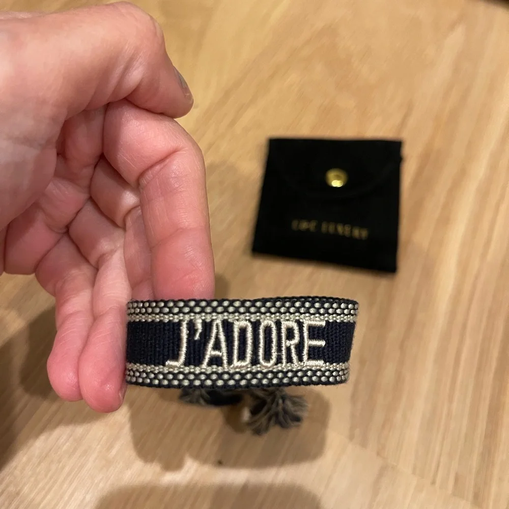 Jadore Friendship Bracelet - Picture 3 of 4
